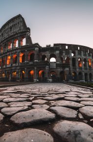 Foto crepuscolare del Colosseo